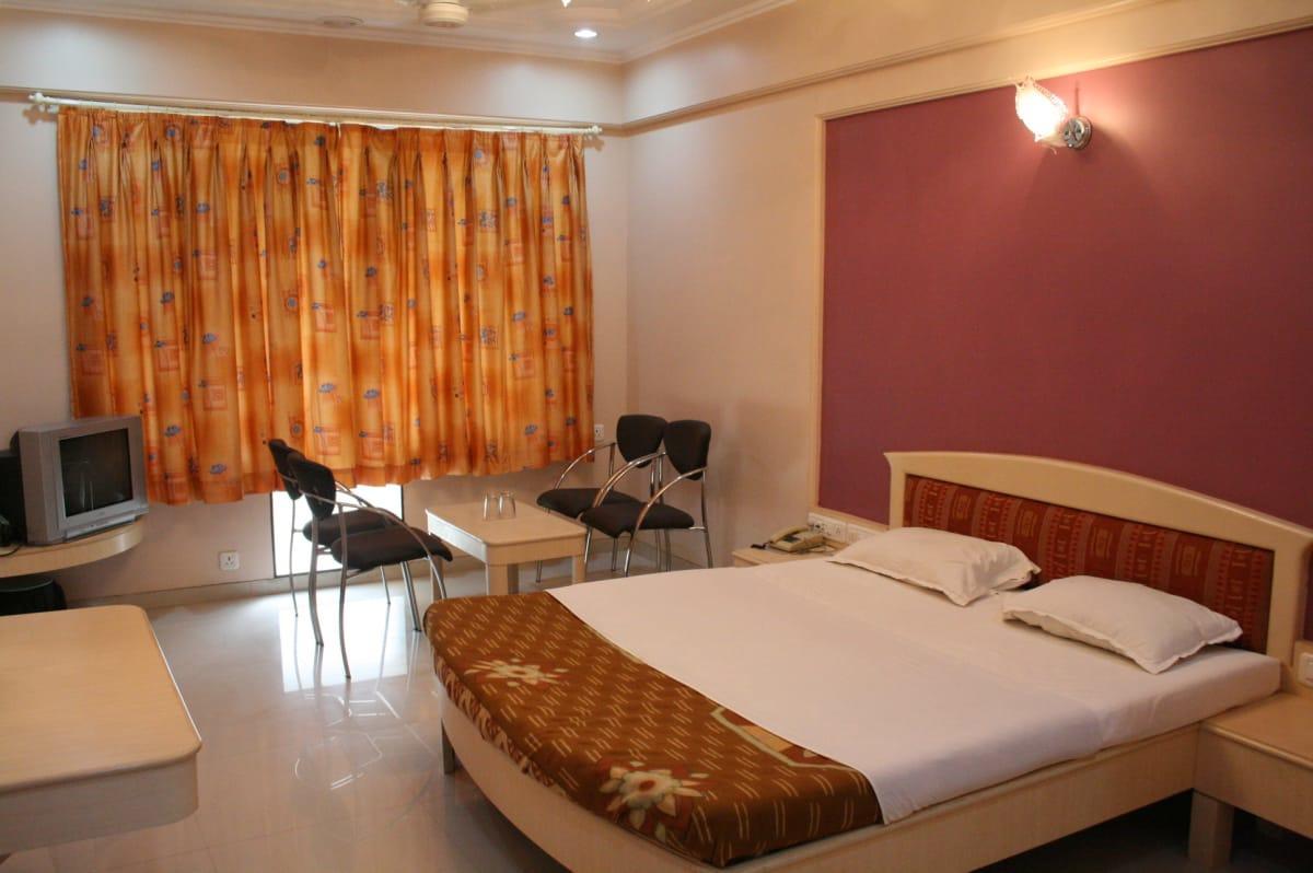 Hotel Sai International Peth  Exterior photo